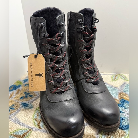 Frye Karen Hiker 70863 Womens Black Nubuck Weatherproof Boots 10 NWT - Picture 1 of 9